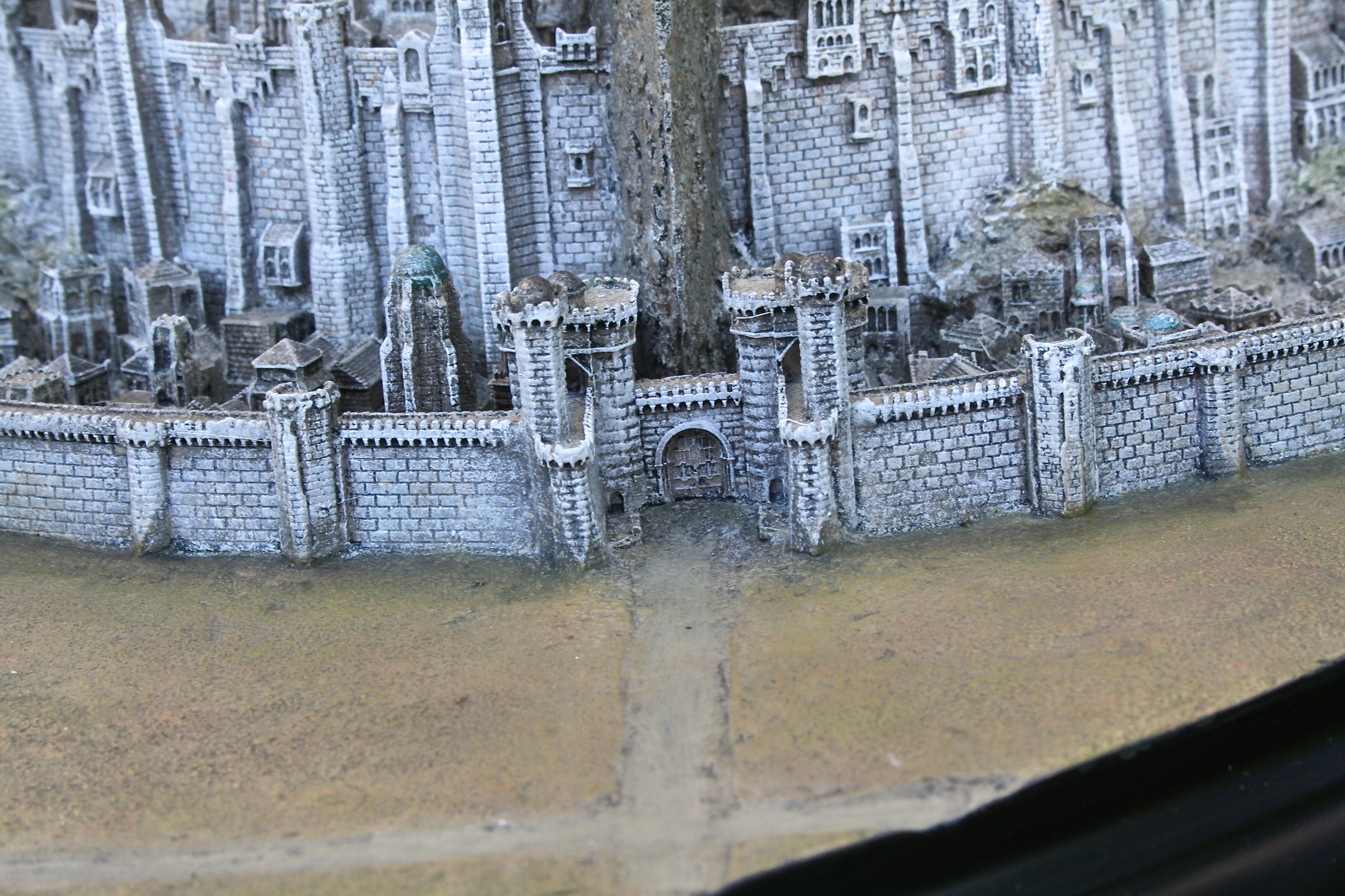 Collecting The Precious – Weta Workshop's Minas Tirith Review