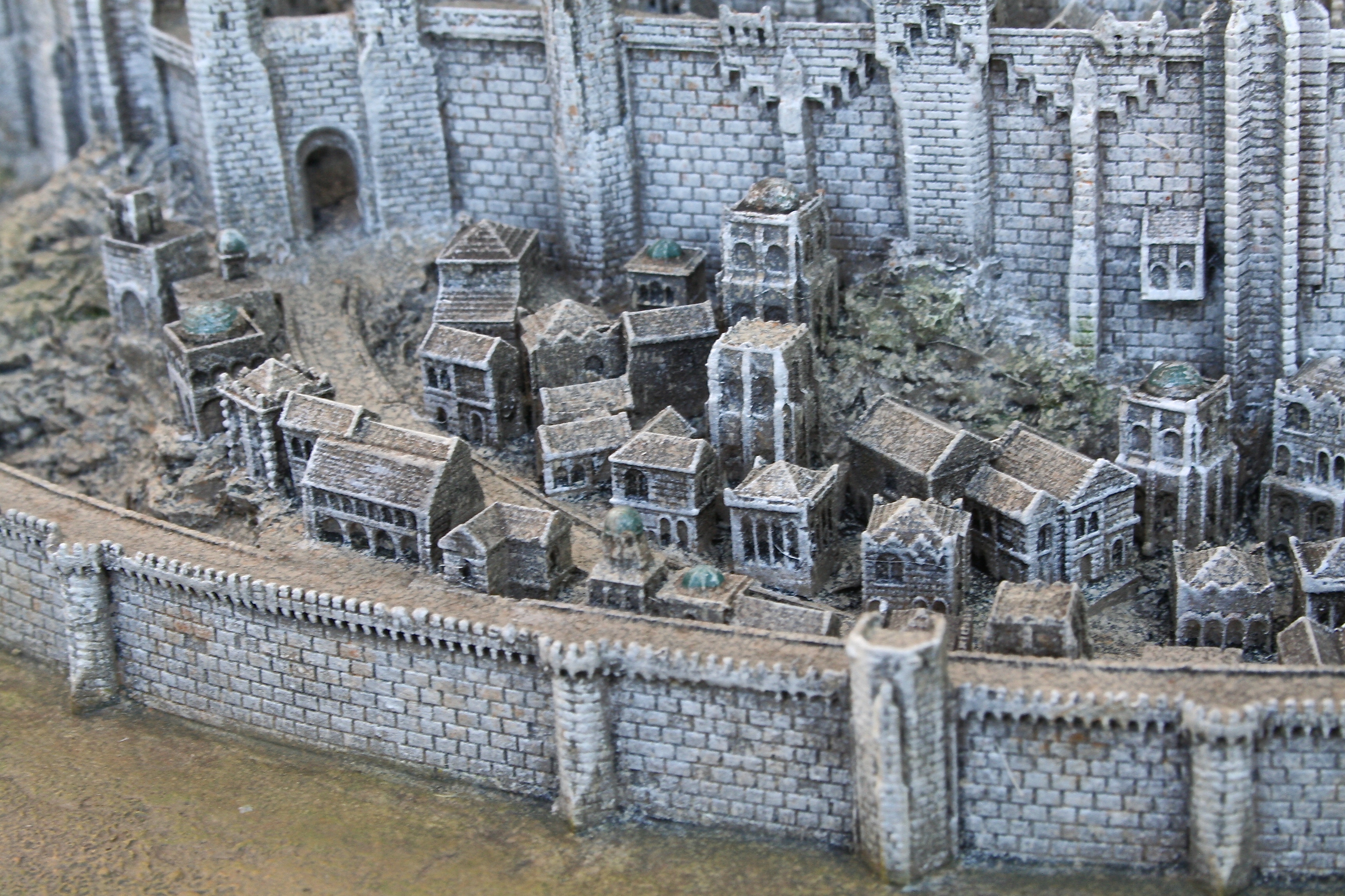 Collecting The Precious – Weta Workshop's Minas Tirith Review