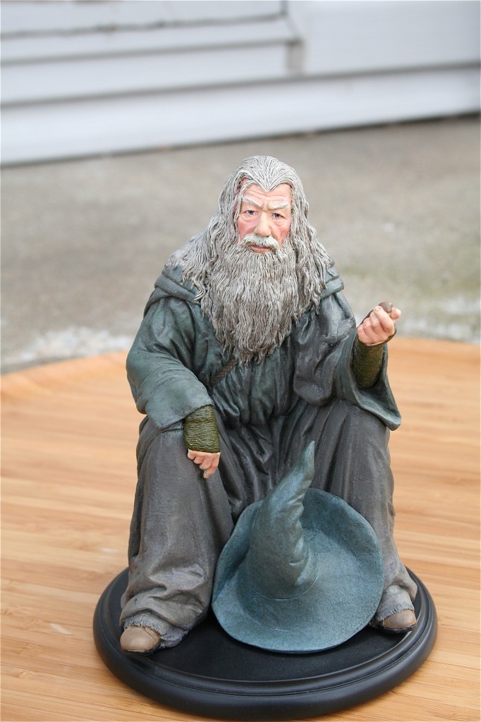 gandalf the grey statue