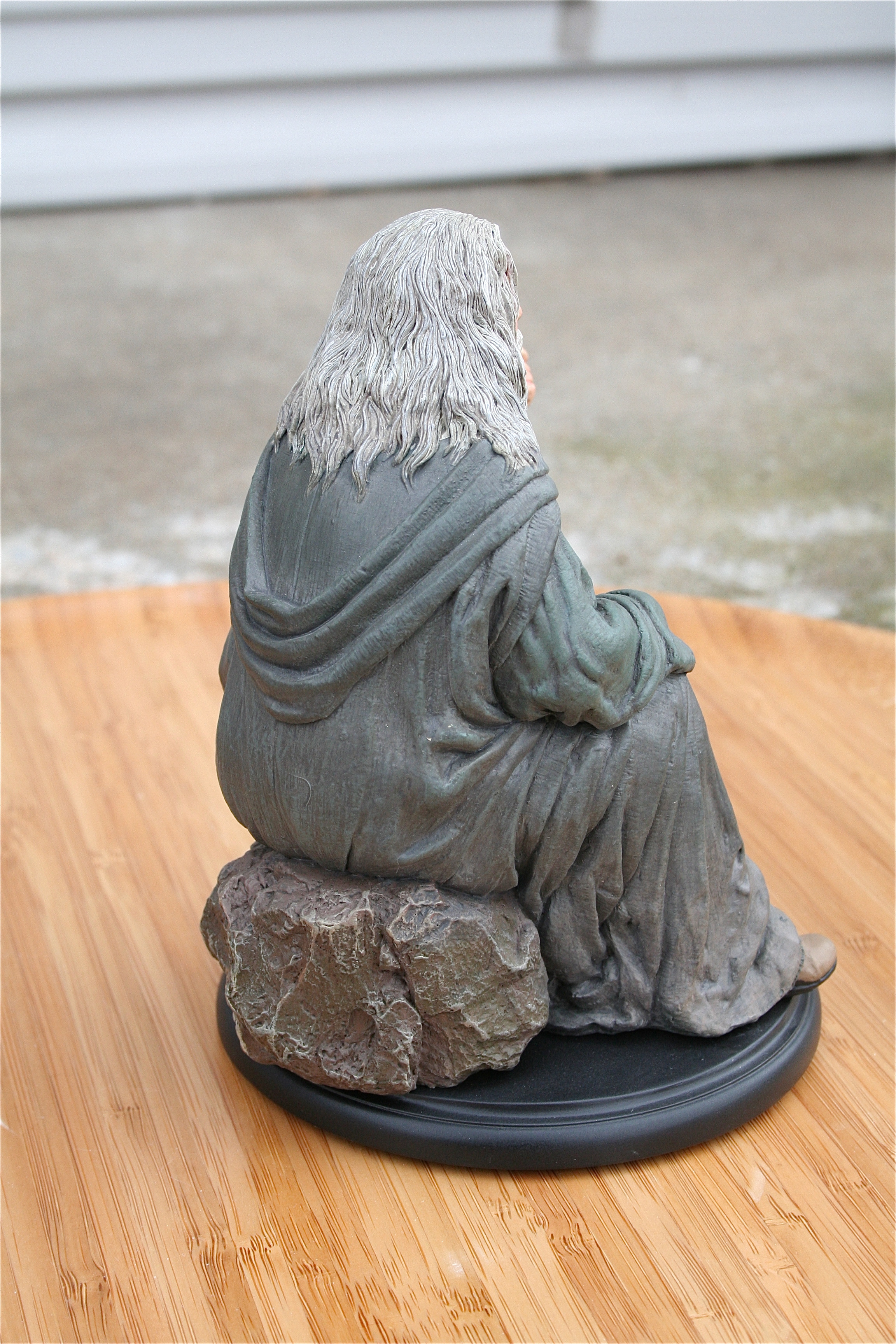 gandalf statue