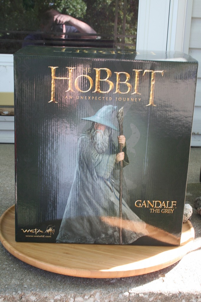 weta gandalf statue