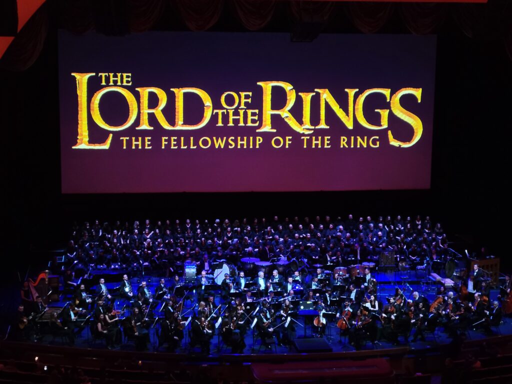 AMC Theatres on X: Thanks for participating in the LOTR trivia tonight, get your tickets to see THE FELLOWSHIP OF THE RING in #IMAX at #AMCTheatres: As we sign off, we